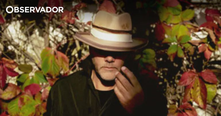Gil do Carmo's 'Mediterrâneo' Album: A Raw Critique of Lisbon's Gentrification and Digital Nomad Invasion