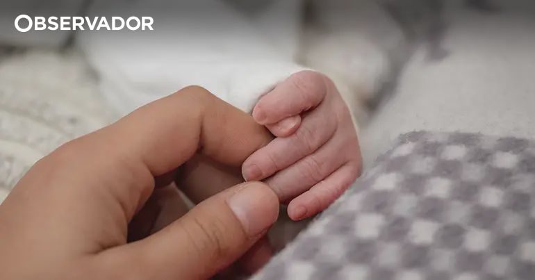 Featured image for article: Lisbon's South Bank Faces Maternity Ward Crisis as Ambulance Births Surge