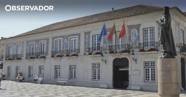 Featured image for article: Cascais Mayoral Candidate Challenges Foreign-Dominated Housing Market, Pledging 'Cascais First' Policy