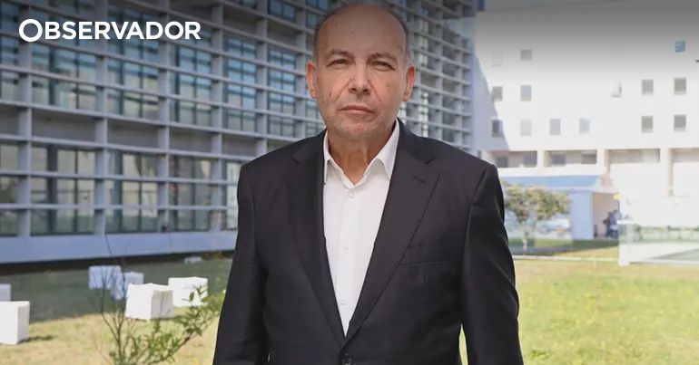 Porto Medical School Director Accuses University Rector of Lying and Political Motives in Admission Scandal