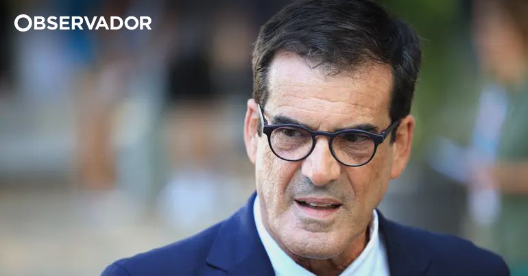 Rui Moreira Distances Himself from Vice President Filipe Araújo amidst Election Tensions