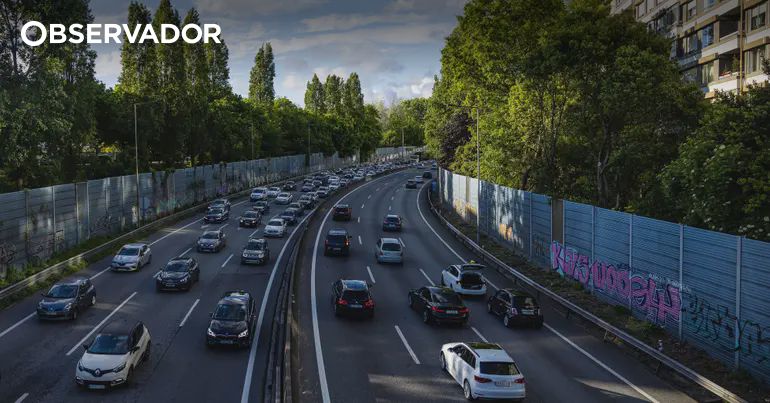 Featured image for article: Porto's Urban Revolution: University Proposes Transforming VCI Highway into Green Space with New Housing