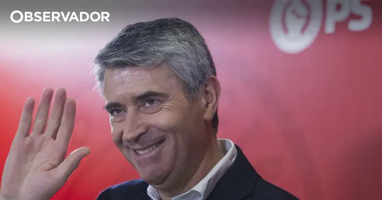Carneiro's Leadership Strategy: Uniting a Divided PS Amidst Political Turmoil