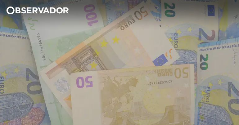 Featured image for article: Lisbon Investment Alert: Portugal's Savings Interest Rates Hit 18-Month Low, Affecting Real Estate Decisions