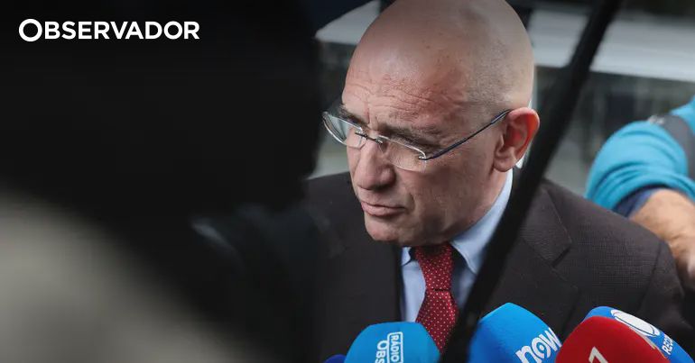 Passos critica critica reforma do Estado com ‘PowerPoints’ – Observador Passos critica critica reforma do Estado com ‘PowerPoints’ – Observador