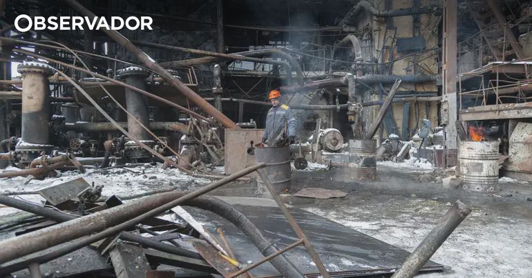 Mais 2.600 prédios sem aquecimento após novo ataque russo – Observador Mais 2.600 prédios sem aquecimento após novo ataque russo – Observador