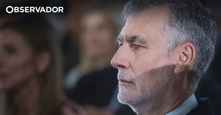 “Gouveia e Melo Avança com Ameaça de Afastamento de Montenegro: ‘Desenvolvimentos Extraordinários’ da Spinumviva Podem Abalar Reputação do Primeiro-Ministro!” #ÚltimasNotícias #Portugal “Gouveia e Melo Avança com Ameaça de Afastamento de Montenegro: ‘Desenvolvimentos Extraordinários’ da Spinumviva Podem Abalar Reputação do Primeiro-Ministro!” #ÚltimasNotícias #Portugal