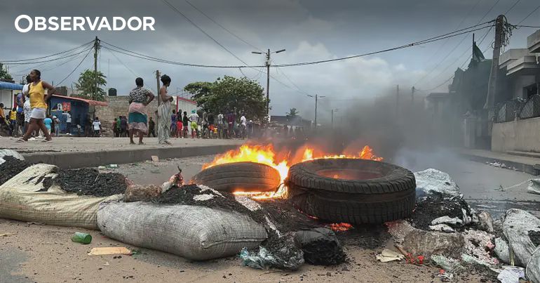 Portuguese Entrepreneurs in Mozambique Face Economic Crisis Amid Political Turmoil