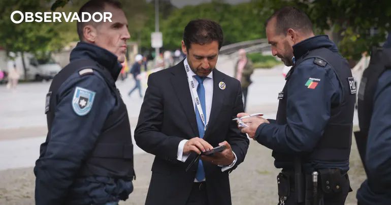 Political Tensions Flare in Espinho: Chega Deputy and Socialist Youth Member Clash During Campaign