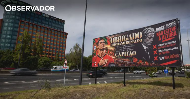 Photo: Observador Cristiano Ronaldo Support Billboard Appears in Porto Ahead of Portugal Match