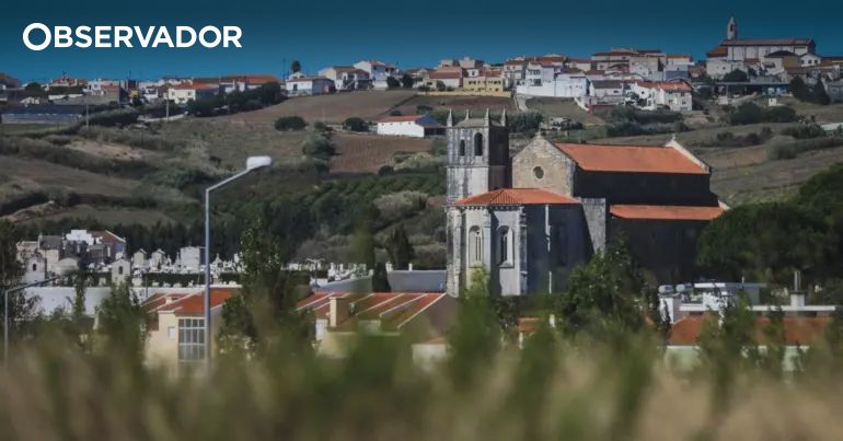 Featured image for article: Portugal Reverses Troika-Era Parish Mergers: What the Return of Local Freguesias Means for Property Owners