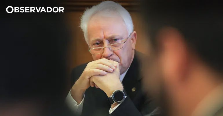 Carlos Costa e Presidente do Fundo de Resolução Prestam Contas sobre Venda do Novo Banco em Audiência Parlamentar