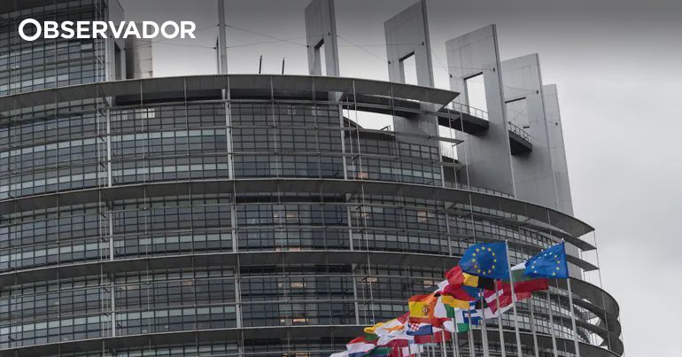 EU pede compensações a famílias de trabalhadores – Observador