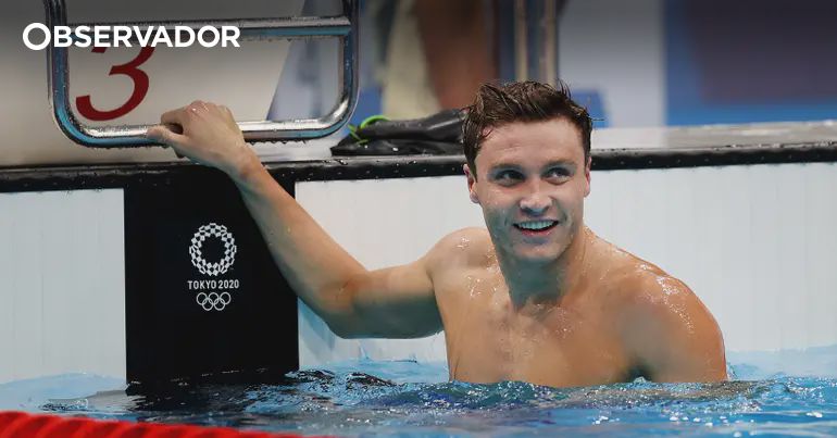 Bobby, um campeão que nada sete kms por treino – Observador
