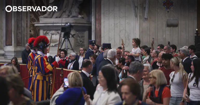 Segurança Máxima: Como a Igreja Prepara o Funeral do Papa e o Conclave com Tecnologia de Ponta