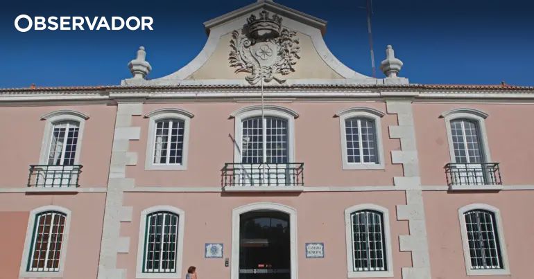 c-mara-de-oeiras-cria-pr-mio-de-poesia-observador