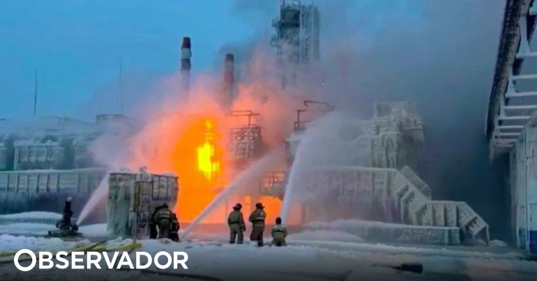 Ataque com drone ucraniano a terminal de gás russo provoca incêndio