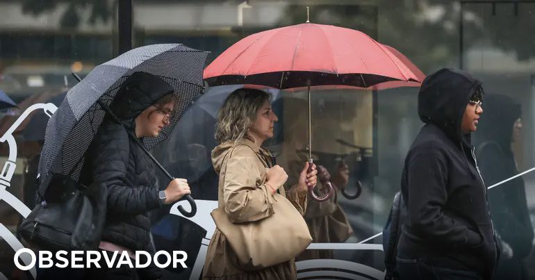 Chuvas fortes e ventos com rajadas até 70 km/hora. Proteção Civil alerta para riscos de inundações em zonas afetadas por incêndios