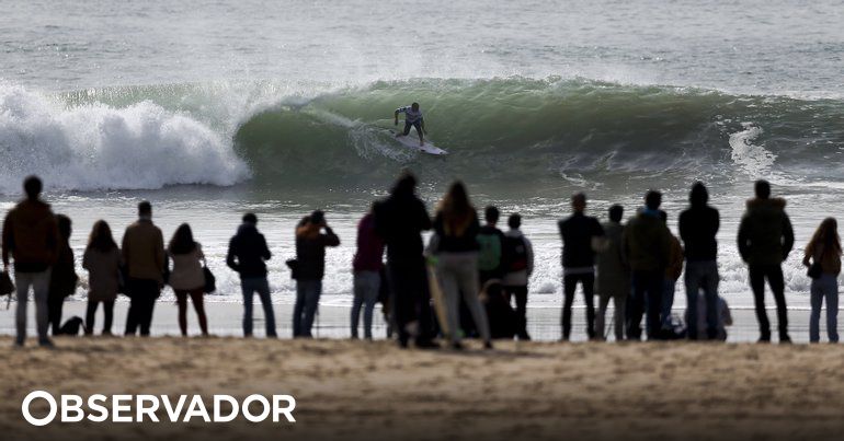 Jovem surfista Tiago Stock vencedor surpresa do Capítulo Perfeito em Carcavelos