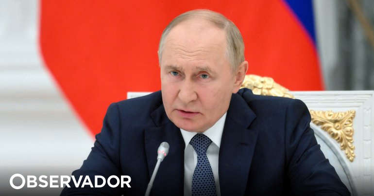 Putin compromete-se em equiparar nível de vida em regiões anexadas com Rússia