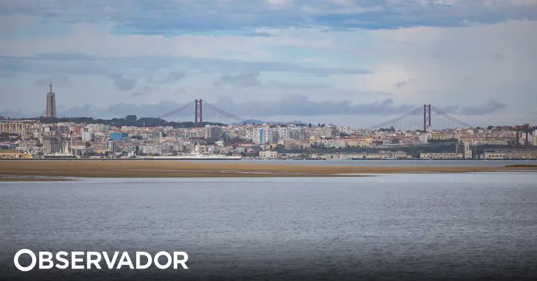 Strong Winds Prompt Yellow Warning for Leiria and Lisbon: What You Need to Know