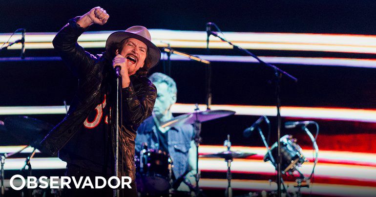 Pearl Jam Rocks NOS Alive: A Grunge Fan's First Time Witnessing the Legends