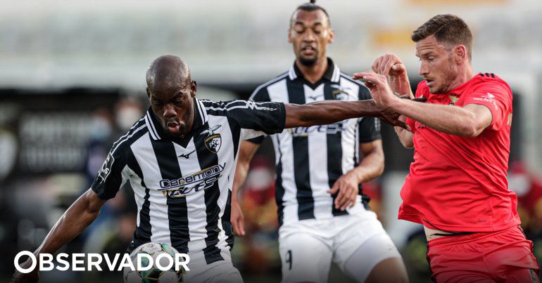 Benfica Goleia Portimonense No Algarve Com Bis De Seferovic E Golos De Pizzi Darwin E Everton 1 5 Observador