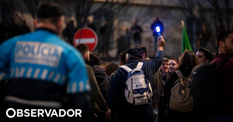 GNR em greve de fome junto à Câmara do Porto vai manter-se até que saúde permita