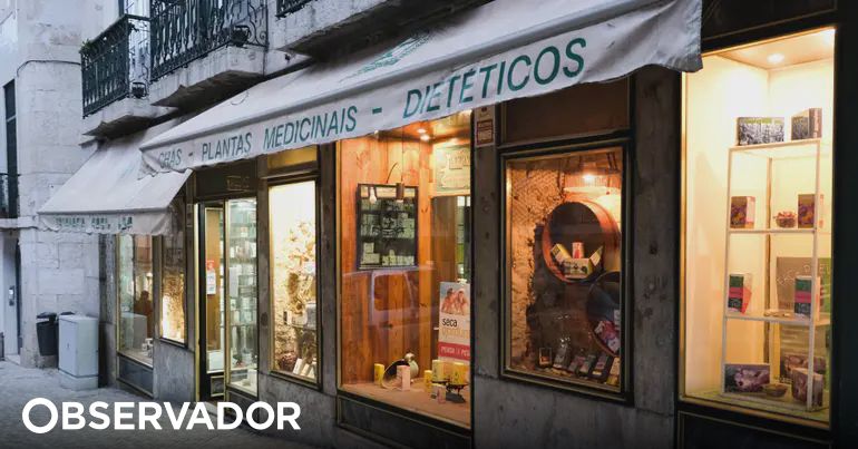 Lisbon's City Council to Revamp Historic Shops Program to Preserve Iconic Establishments