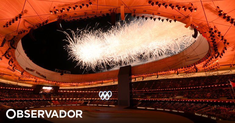 Os porta-estandartes de Portugal na Cerimônia de Abertura dos Jogos  Olímpicos de Inverno Beijing 2022