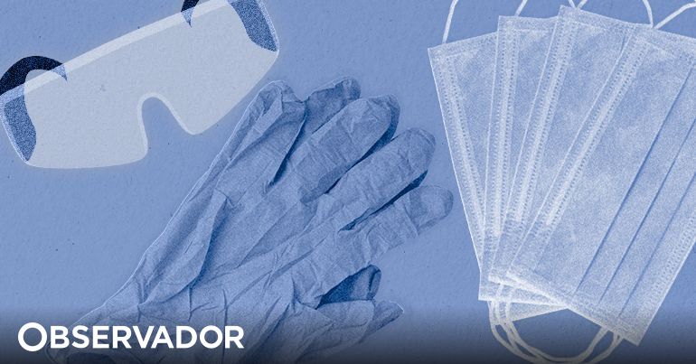 Grupo De Médicos E Enfermeiros Com Conjunto De Máscaras Médicas