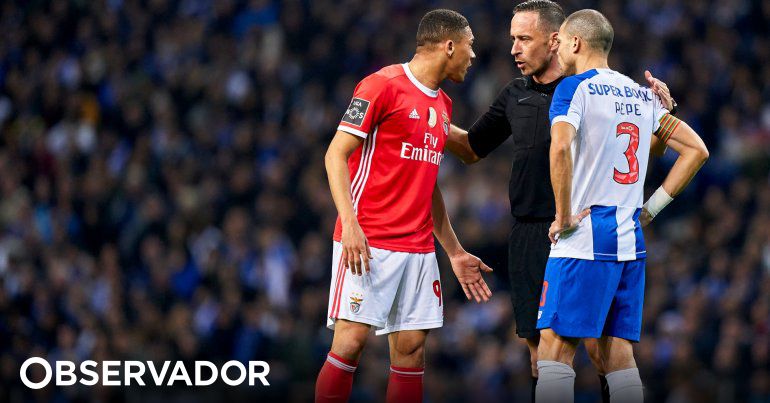 Jogadores do Arsenal entram em quarentena; jogo contra City é