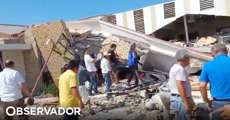El derrumbe del techo de una iglesia mexicana causa al menos nueve muertos y 50 heridos – Observador