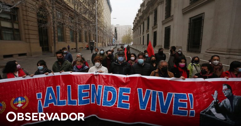 Chile rinde homenaje a Salvador Allende en el 48 aniversario del golpe militar de Pinochet – Observador
