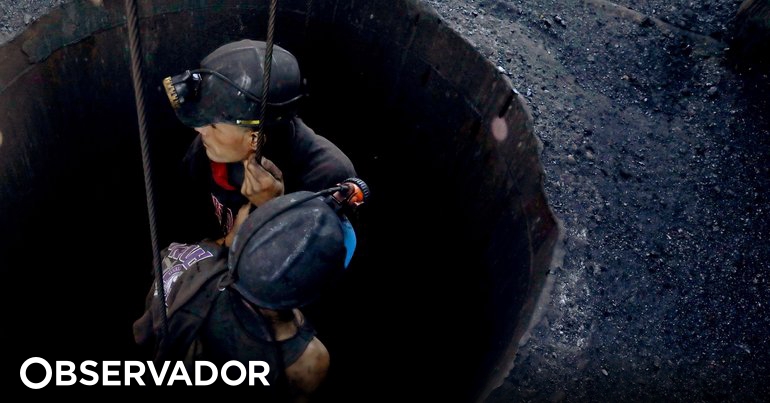 Diez mineros atrapados hace dos días en excavaciones inundadas por 34 metros de agua en México – Observer