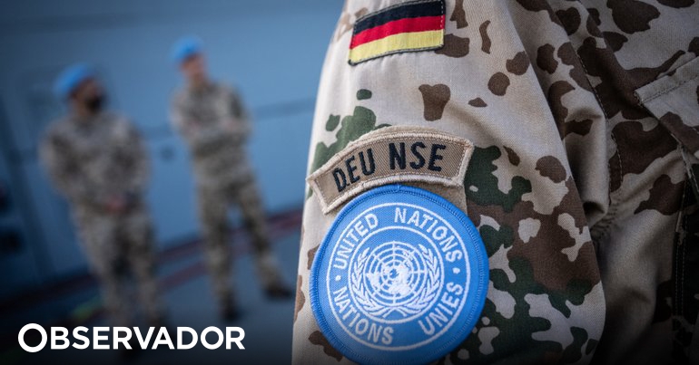 Laut Verteidigungsminister erwägt das Land die Einstellung von Ausländern, um das Ziel von 20.000 neuen Soldaten zu erreichen – Beobachter